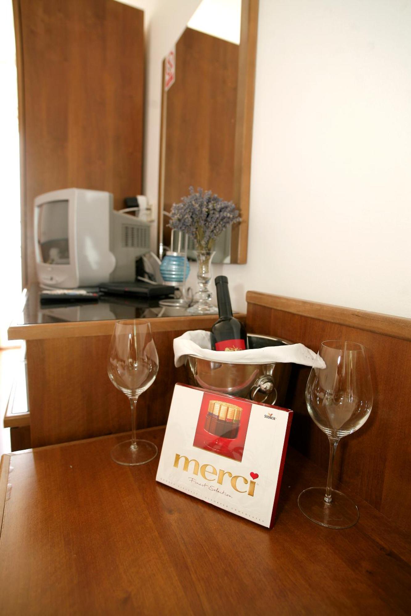 Beach Hotel Drasnice Luaran gambar